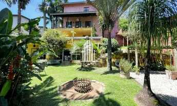 Imagem: Casa Estilo rústico no Cond Granja Viana