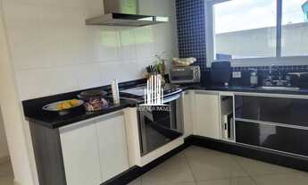 Imagem 7: 3 suítes, 5 banheiros, 3 garagens, repleta de armários, lazer completo