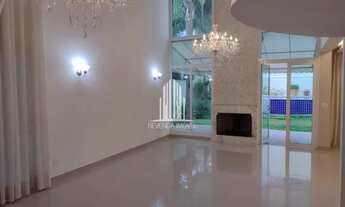 Imagem 5: Casa de 365m² com 4 quartos sendo 2 suítes, 4 banheiros e 4 vagas de garage em Barueri, A