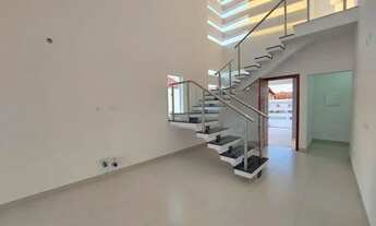 Imagem 7: Sobrado para venda possui 180 metros quadrados com 4 quartos em Jardim Icaraiba - Peruíbe