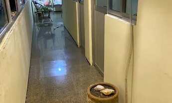 Imagem 2: Apartamento para venda tem 130 metros quadrados com 3 quartos sendo 1 suíte ,localização