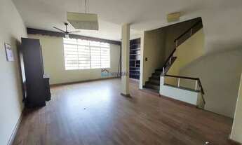 Imagem 2: Sobrado com 3 dormitórios ,01 suíte e 02 vagas de garagem!