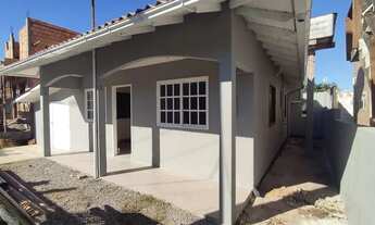 Imagem 3: Casa para Venda em Florianópolis, Rio Vermelho, 3 dormitórios, 2 banheiros, 2 vagas