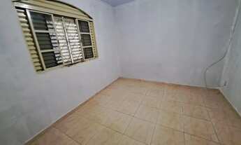 Imagem 2: Sobrado sozinho no lote - Recanto das Emas