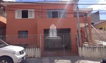 Imagem: Casa, sendo um terreno de 367m2. Com 2 Casas