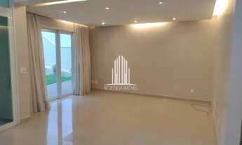 Imagem 6: Casa de 365m² com 4 quartos sendo 2 suítes, 4 banheiros e 4 vagas de garage em Barueri, A