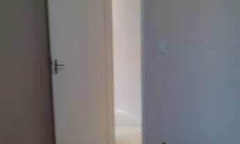 Imagem 3: Alugo 900,00 Apartamento com 2 dormitórios