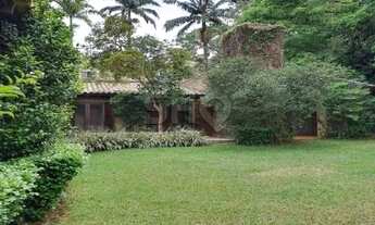 Imagem 2: Cidade Jardim Ampla Casa Térrea: 4 Suítes, Área: Construída: 599m², Total: 1.053m²