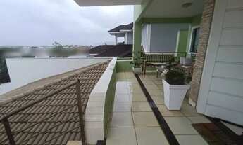 Imagem 4: Casa em condomínio de luxo c/ 4qts, send 3suítes, 5brs, 4vgs, piscn, churrqr, quintal, amr