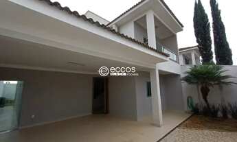 Imagem 2: Casa para aluguel, 4 quartos, 4 suítes, 2 vagas, Granada - Uberlândia/MG