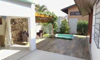 Imagem 3: Casa de 301m² com 3 quartos sendo 3 suites, 4 banheiros e 4 vagas em Alphaville, Residenci