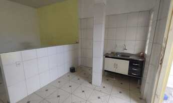 Imagem 4: Casa para aluguel possui 35 metros quadrados com 2 comodos e quintal