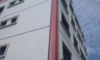 Imagem 2: Praia do Futuro - a poucos passos do mar - Mobiliado condomínio incluso