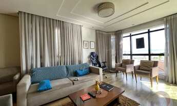 Imagem 2: Apartamento para venda possui 162 metros quadrados com 4 quartos em Centro - Florianópolis