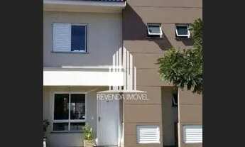 Imagem: Casa com 3 dormitórios com armários planejados