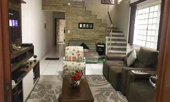 Imagem: Lindo Sobrado em ótima região de Taubaté