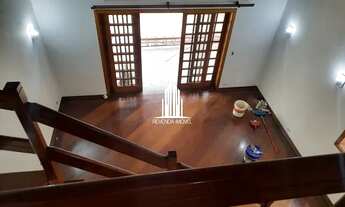 Imagem: Casa Assobrada com 3 suítes e 4 vgas de