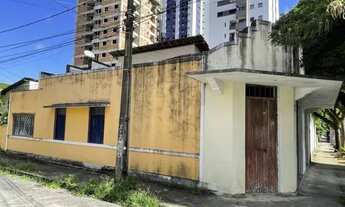 Imagem: Casa 4 Dormitórios - Bairro Tamarineira