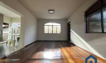 Imagem 4: Casa duplex independente no bairro Liberdade