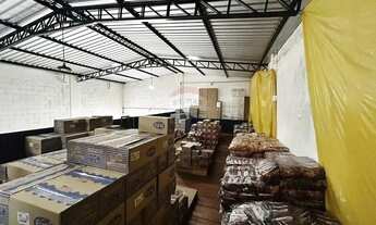 Imagem 6: Galpão de 350m² com Ótimo Acabamento, Espaço Ideal para E-commerce ou Indústria Leve em Ma