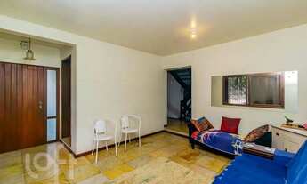 Imagem 3: Casa à venda em Chácara das Pedras com 335 m², 5 quartos, 2 suítes, 4 vagas