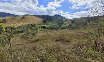 Imagem: Terreno de 13,7 hectares a 500 m de estrada