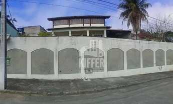 Imagem 2: Casa Duplex Alto Padrão à Venda no Badú | 5 Quartos (4 Suítes