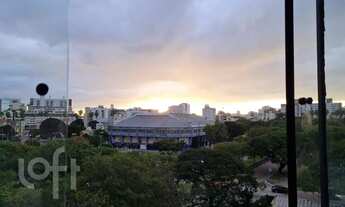 Imagem 5: Apartamento 2 dormitórios, 1 vaga garagem, sacada c/churrasqueira 75 m2 em Cidade Baixa