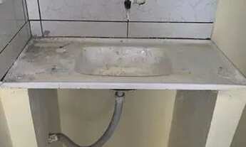 Imagem 7: Casa com 40m², 02 quartos sendo um deles uma suíte, 01 banheiro, cozinha, sala, área de se