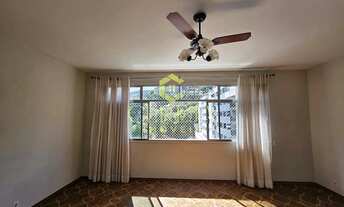 Imagem 2: Apartamento amplo de 180m² com 3 quartos, elevador e garagem no Centro de Nova Friburgo à