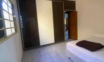 Imagem 6: Casa para venda possui 220 metros quadrados com 3 quartos em Estância Itaguaí - Caldas Nov