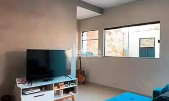 Imagem 3: Casa residencial mobiliada com 2 suítes disponível para locação e venda no bairro Cidade J