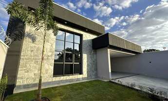 Imagem 2: Térrea para venda possui 224 metros quadrados com 4 quartos em Vila Rosa - Goiânia - GO