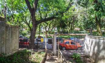 Imagem 3: Sobrado com 356m² no Bairro Petrópolis