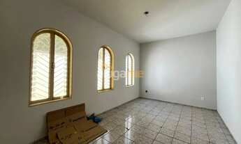 Imagem 5: Casa no bairro Jardim Alto Rio Preto, com 05 dormitórios e 03 banheiros, terreno grande e