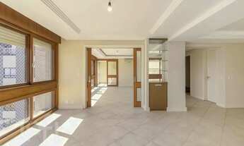 Imagem 4: Imóvel para venda possui 197 metros quadrados com 3 quartos em Mont Serrat - Porto Alegre