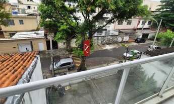 Imagem 2: Apartamento Aconchegante com 2 Quartos e Varanda