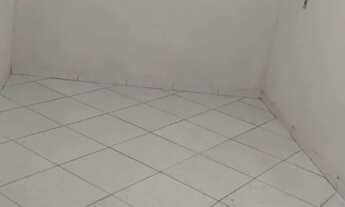 Imagem 7: Imóvel no 1° andar - Kit Net com 2 quartos e água inclusa