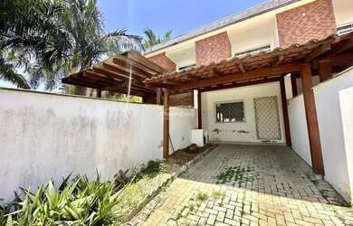 Imagem 3: Casa mobiliada com 2 dormitórios, no bairro Itacolomi em Balneário Piçarras/SC (Cód. 20243