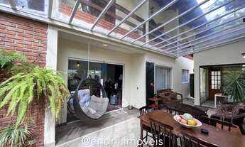 Imagem 2: Casa com 3 dormitorios sendo uma suite baixou para R$ 680.000