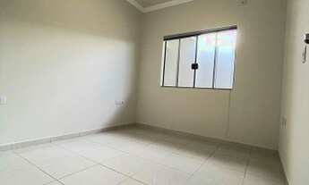 Imagem 7: Excelente Casa com 3 dormitórios sendo 01 suíte à venda, 110 m² de construção e 160 m² de