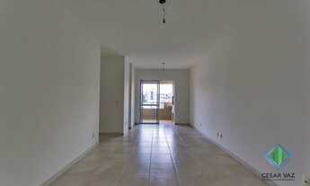 Imagem 2: Apartamento para venda tem 85 metros quadrados com 3 quartos em Capoeiras - Florianópolis