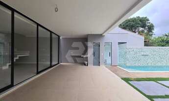 Imagem 6: Casa de condomínio para venda possui 300 metros quadrados com 5 quartos