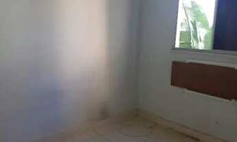 Imagem 7: Apartamento em Santa Cruz com 2 quartos, sala, cozinha, banheiro, área de servi