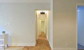 Imagem 5: Ótimo apartamento com 2 dormitórios, sendo uma suíte. Sala em 2 ambientes e 1 vaga de gara