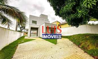 Imagem: Casa duplex com 3 dormitórios à venda