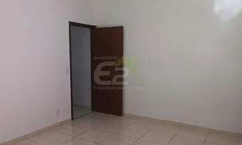 Imagem: Casa para venda com 2 quartos, sendo 1 suíte