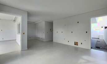 Imagem 4: MP - Linda casa com 3 dormitórios,uma suíte, garagem coberta para 2 carros, quintal