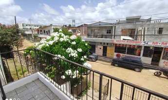 Imagem 2: 2 casas para venda. Térreo e 1° andar