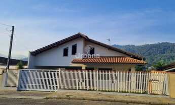 Imagem: Casa com 3 dormitórios no bairro Jaraguá